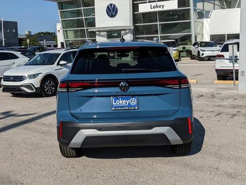 2025 Volkswagen Tiguan 2.0T SE