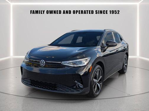 Deep Black 2023 Volkswagen ID.4 S