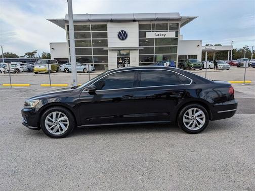 2018 Volkswagen Passat 2.0T SE