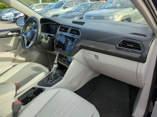 Atlantic Blue Metallic 2023 Volkswagen Tiguan 2.0T SE