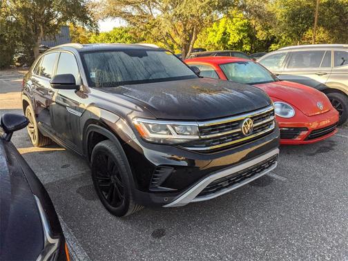 2022 Volkswagen Atlas Cross Sport 2.0T SE w/Technology