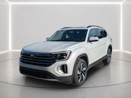 opal white pearl 2026 Volkswagen Atlas 2.0T SE w/Technology
