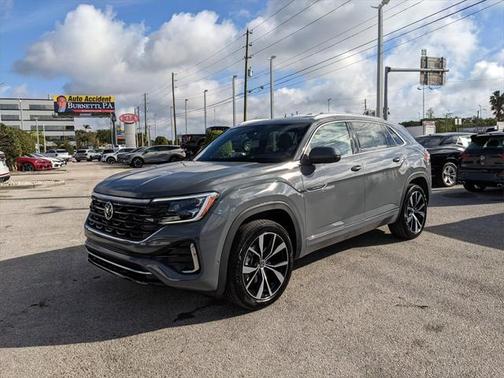 2025 Volkswagen Atlas Cross Sport 2.0T SEL Premium