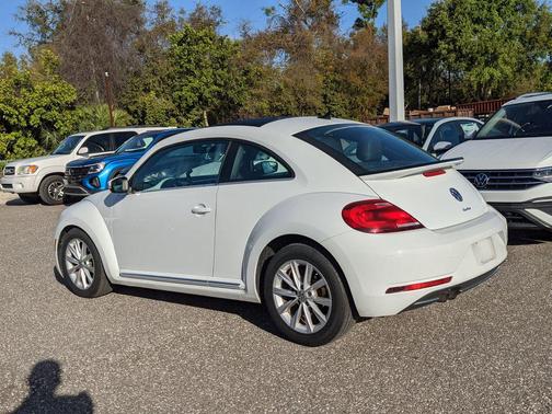 2019 Volkswagen Beetle 2.0T SE