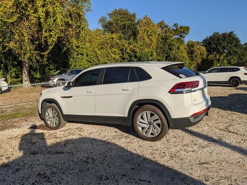 2022 Volkswagen Atlas Cross Sport 3.6L V6 SE w/Technology