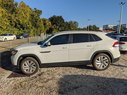 2022 Volkswagen Atlas Cross Sport 3.6L V6 SE w/Technology