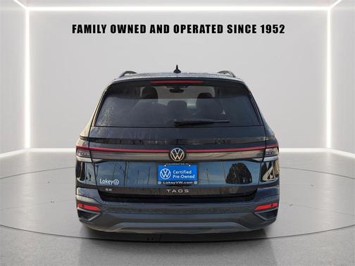 2025 Volkswagen Taos 1.5T SE Black