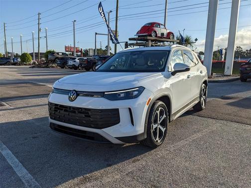 2026 Volkswagen Tiguan 2.0T SE