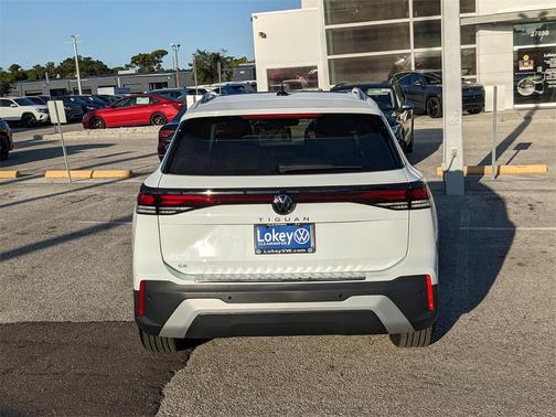 2026 Volkswagen Tiguan 2.0T SE