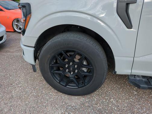 Avalanche 2024 Ford F-150 STX