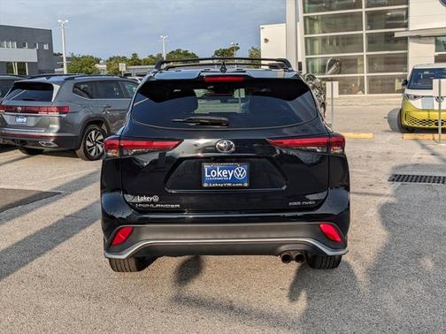 2023 Toyota Highlander XSE