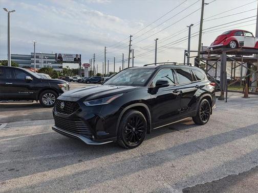 2023 Toyota Highlander XSE