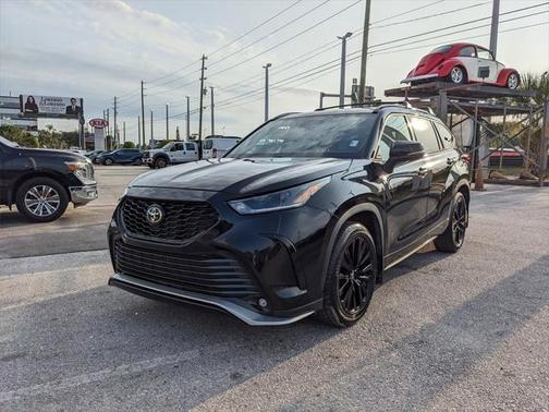 2023 Toyota Highlander XSE
