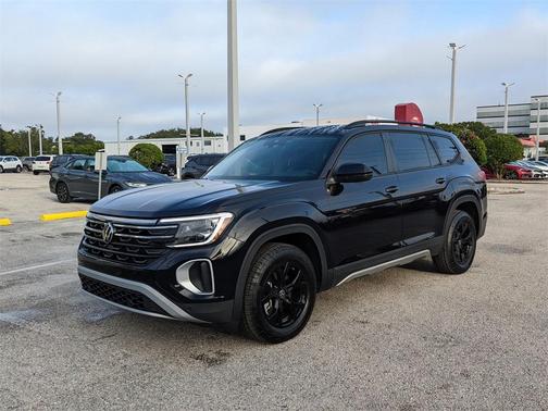 2025 Volkswagen Atlas 2.0T Peak Edition