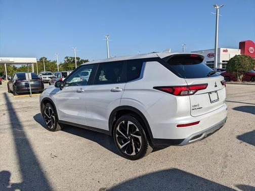 2024 Mitsubishi Outlander SE 2.5 S-AWC