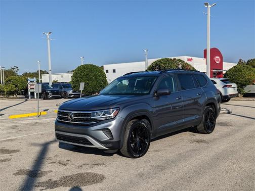2022 Volkswagen Atlas 3.6L SE w/Technology