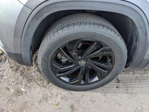 2022 Volkswagen Atlas 3.6L SE w/Technology