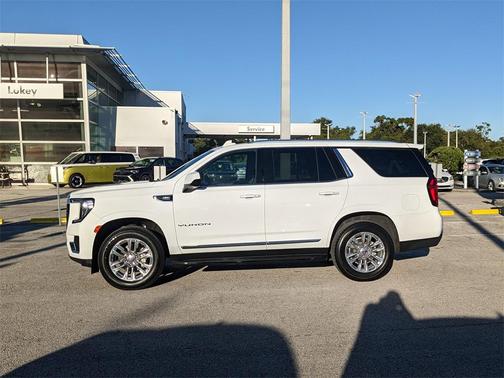 2024 GMC Yukon SLT