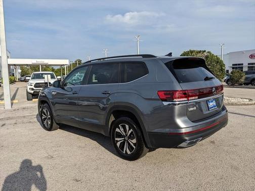 2024 Volkswagen Atlas 2.0T SE