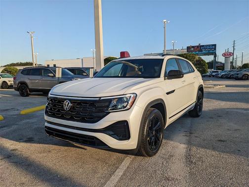 2026 Volkswagen Atlas Cross Sport 2.0T SEL