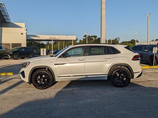 2026 Volkswagen Atlas Cross Sport 2.0T SEL