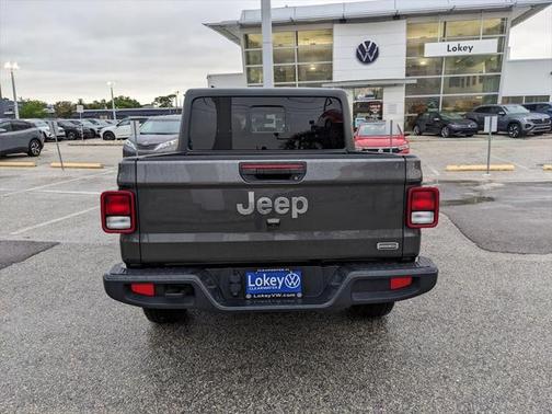 2023 Jeep Gladiator Overland