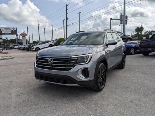 2025 Volkswagen Atlas 2.0T SE w/Technology