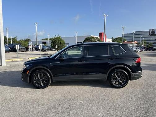 2024 Volkswagen Tiguan 2.0T SE