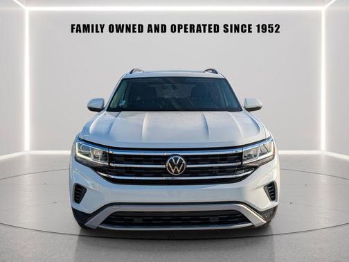 Pure White 2023 Volkswagen Atlas 3.6L SE w/Technology