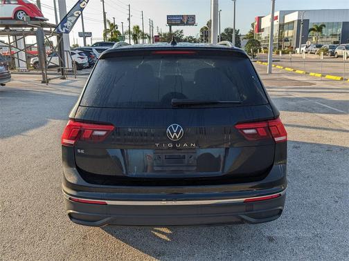 2024 Volkswagen Tiguan 2.0T SE