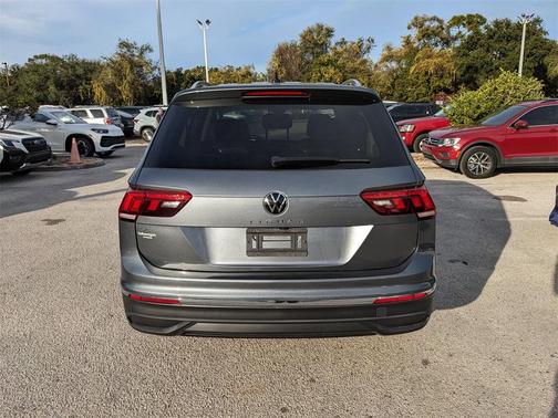 2022 Volkswagen Tiguan 2.0T SE