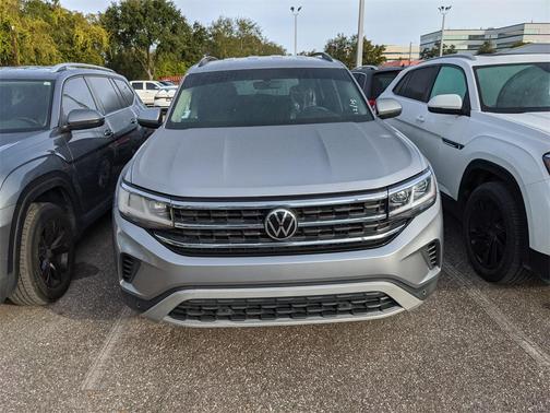 2022 Volkswagen Atlas 3.6L SE w/Technology