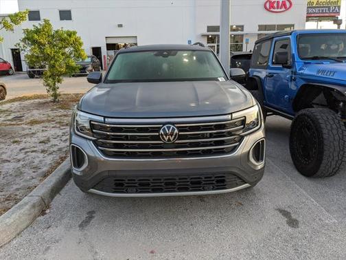 2024 Volkswagen Atlas 2.0T SE w/Technology