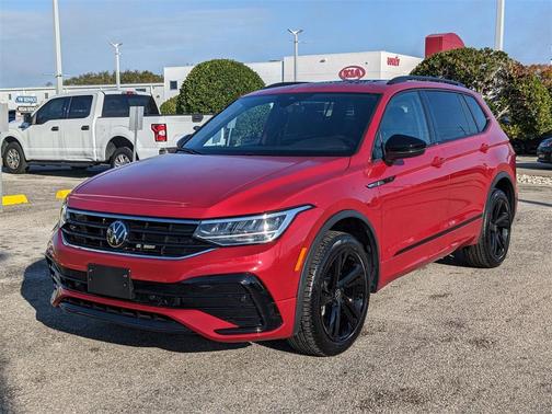 2024 Volkswagen Tiguan 2.0T SE R-Line Black 4MOTION