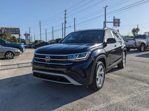 2022 Volkswagen Atlas 3.6L SE w/Technology