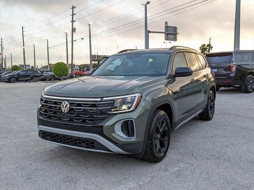 2025 Volkswagen Atlas 2.0T Peak Edition