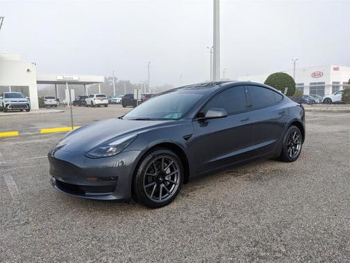 2023 Tesla Model 3 Standard Range