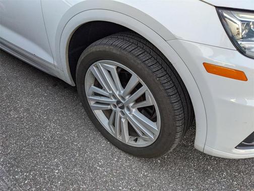 2019 Audi Q5 2.0T Premium Plus