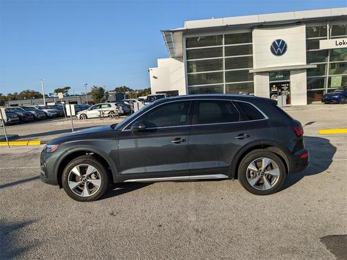 2023 Audi Q5 40 Premium