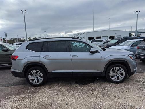 2022 Volkswagen Atlas 3.6L SE w/Technology