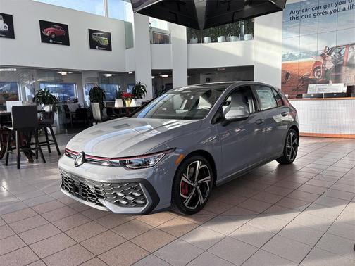 2026 Volkswagen Golf GTI 2.0T SE DSG