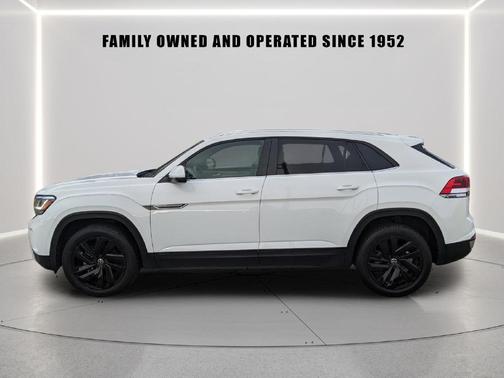Pure White 2023 Volkswagen Atlas Cross Sport 3.6L V6 SE w/Technology
