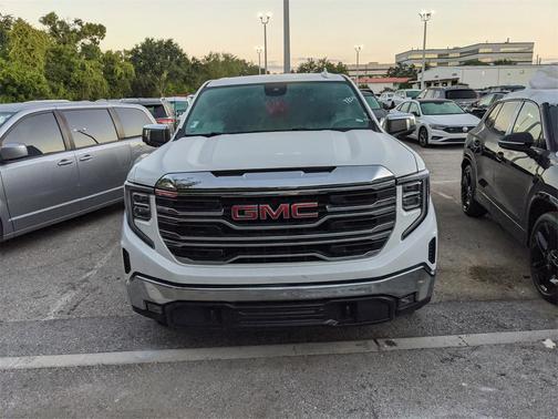 2024 GMC Sierra 1500 SLT