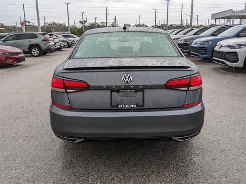 2021 Volkswagen Passat 2.0T R-Line