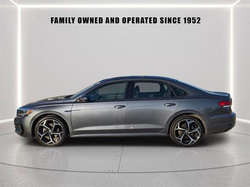 2021 Volkswagen Passat 2.0T R-Line