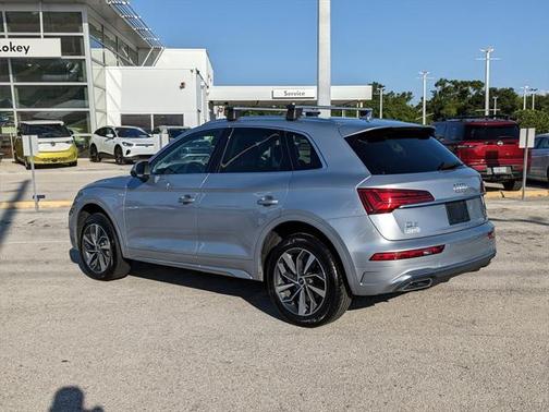 2023 Audi Q5 45 S line Premium Plus