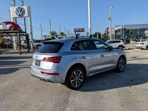 2023 Audi Q5 45 S line Premium Plus