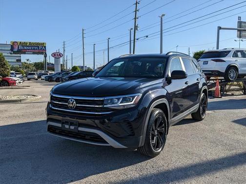 2022 Volkswagen Atlas 3.6L SE w/Technology