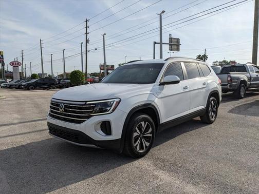 2024 Volkswagen Atlas 2.0T SE
