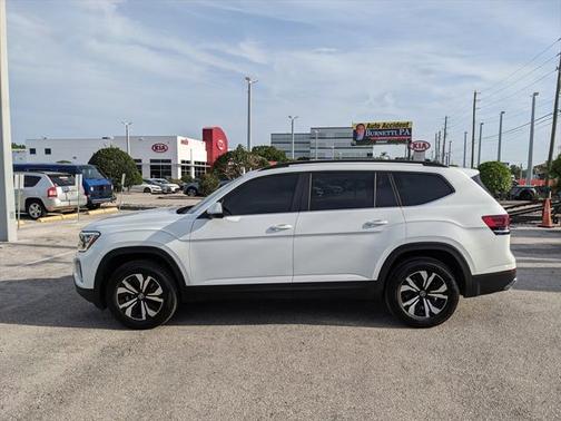 2024 Volkswagen Atlas 2.0T SE